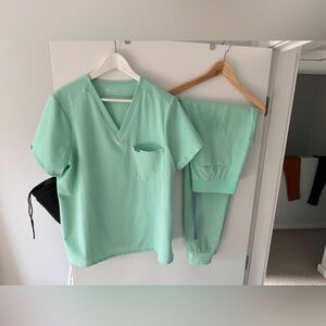 Figs Women’s High-waist Zamora Scrub Set L Like New